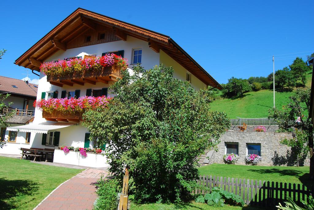 Villa Anna Seis am Schlern Rum bild